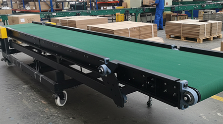 Truck-Loading-Conveyor